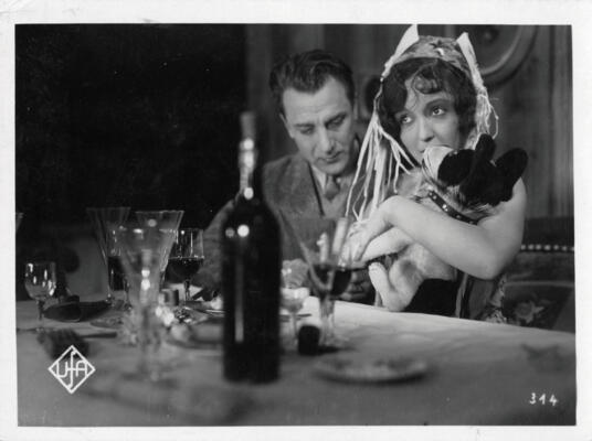 The Art of the Cinema - "Manolesco"