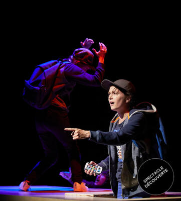 Theatre - "J'ai trop d'amis - David Lescot"