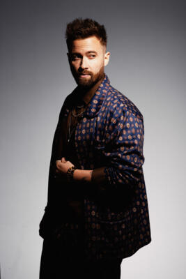 Nino Arial - Pas comme eux